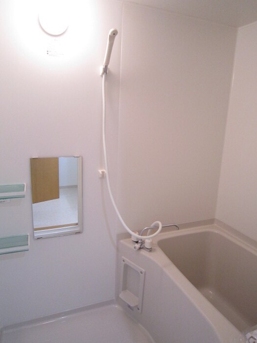 物件内観写真10　(バス／シャワールーム等)