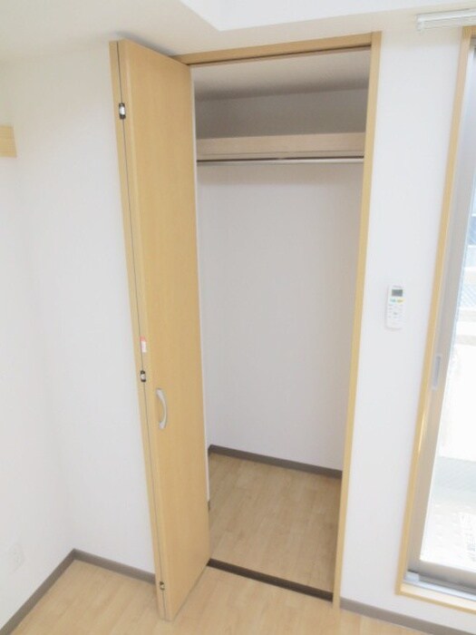 物件内観写真13　(収納)