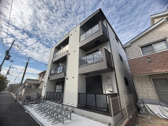 物件外観写真1　(外観写真)