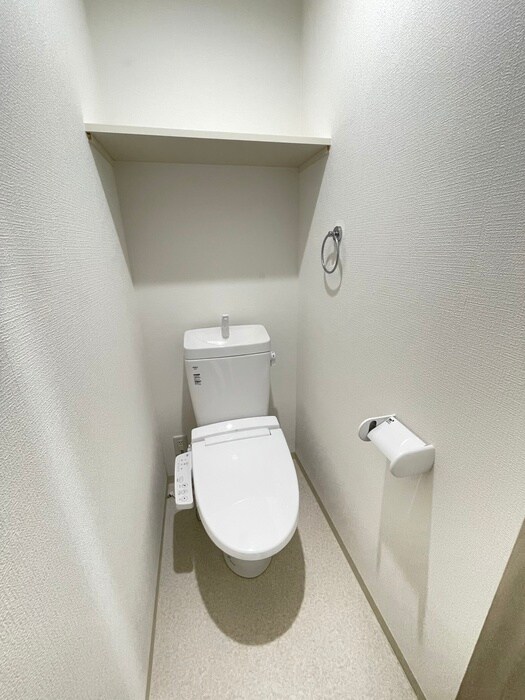 物件内観写真14　(トイレ)