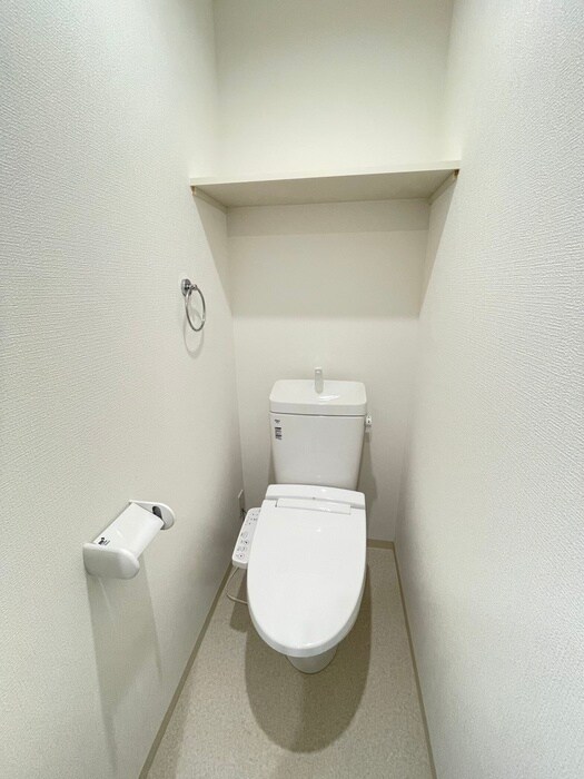 物件内観写真15　(トイレ)