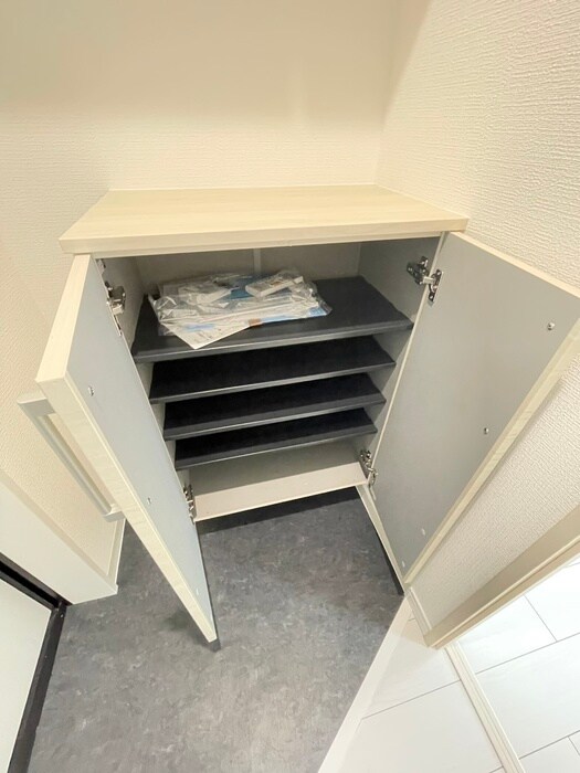 物件内観写真18　(靴箱)