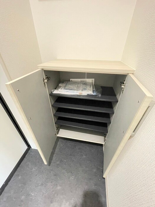 物件内観写真18　(靴箱)