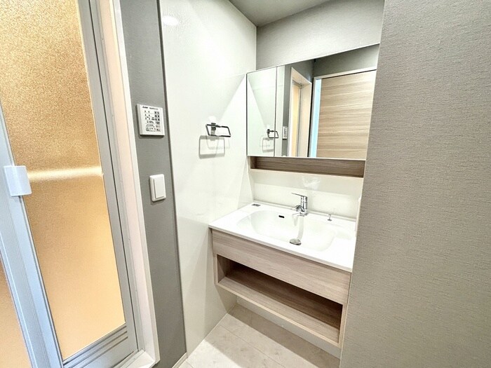 物件内観写真10　(洗面)