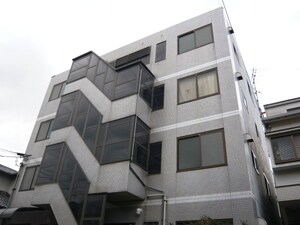 ロイヤルメゾン長岡京外観写真