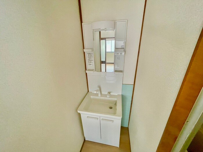 物件内観写真8　(洗面)
