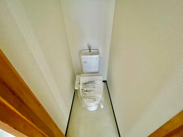 物件内観写真9　(トイレ)