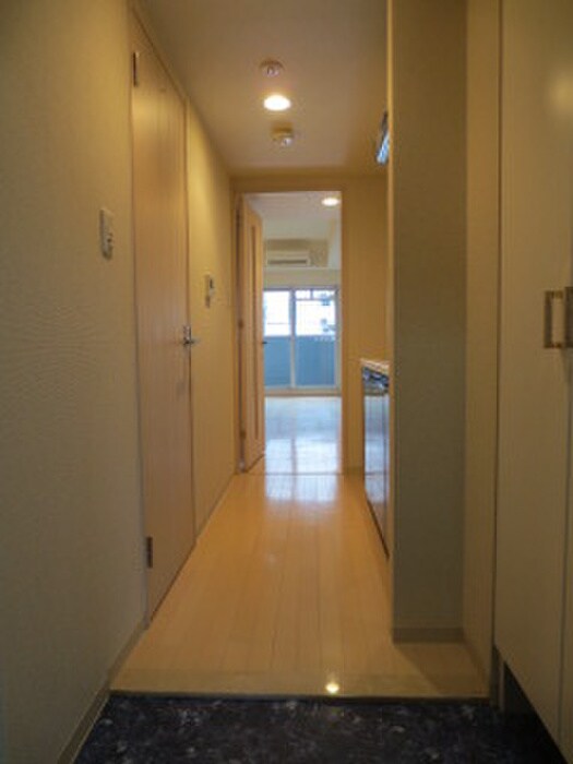 物件内観写真8　(廊下)