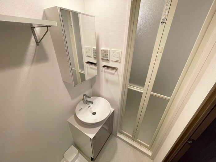 物件内観写真13　(洗面)