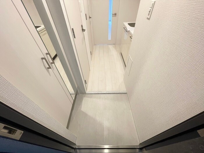 物件内観写真15　(玄関)