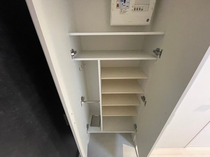 物件内観写真16　(靴箱)