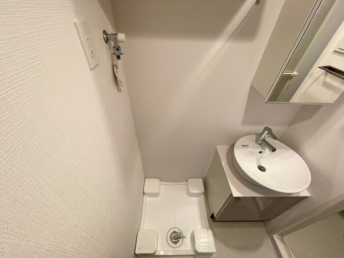 物件内観写真18　(洗濯機置場)