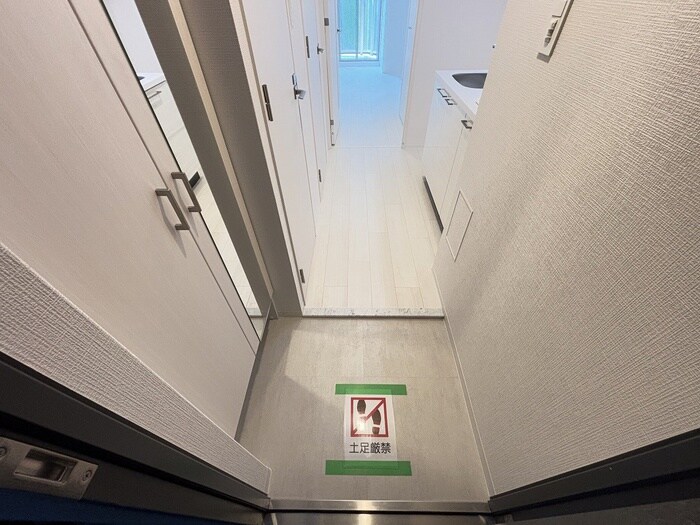 物件内観写真19　(玄関)