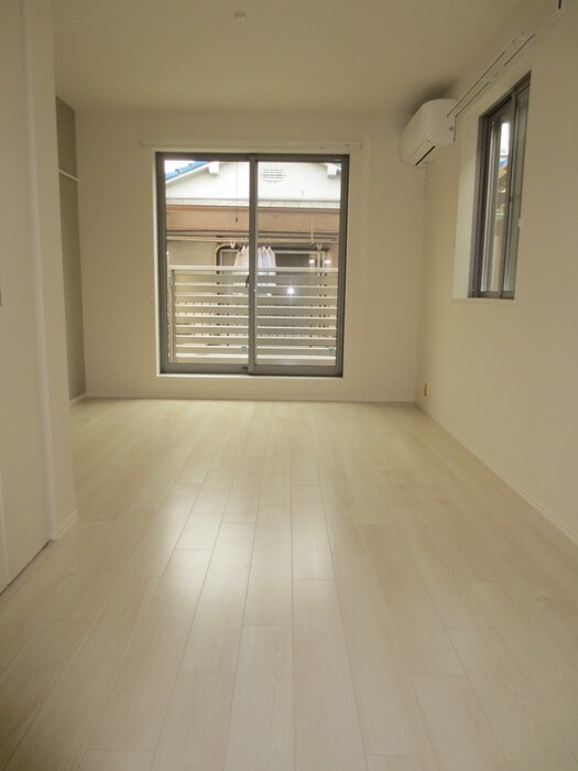 物件内観写真11　(居室)