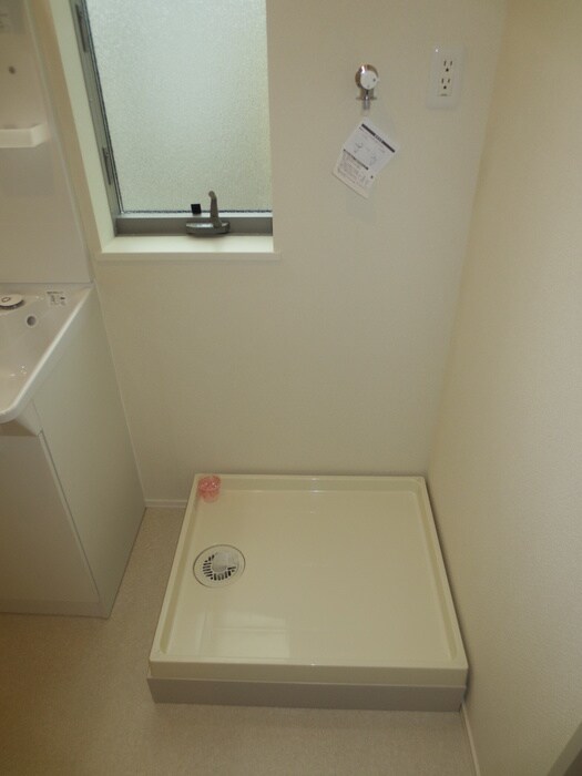 物件内観写真19　(洗濯機置場)