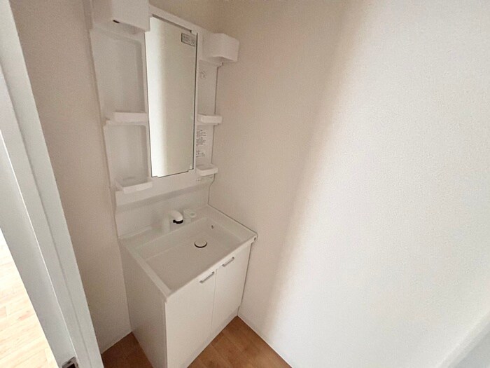 物件内観写真11　(洗面)