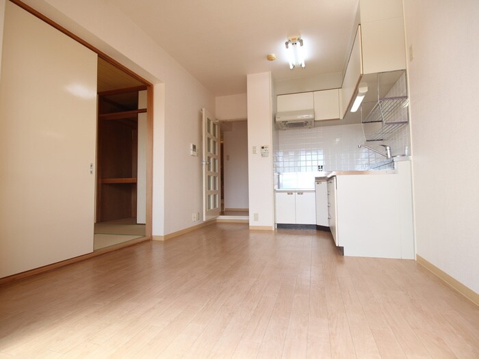 物件内観写真8　(居室)