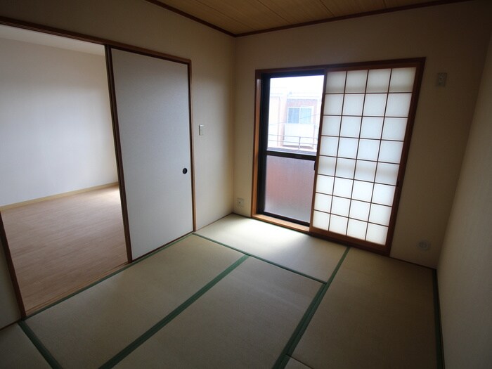 物件内観写真10　(居室)