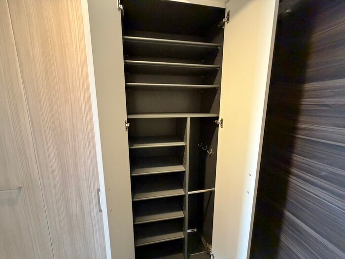 物件内観写真13　(靴箱)