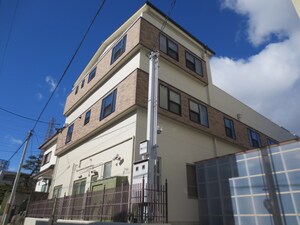 PARKFRONT　MOMO外観写真