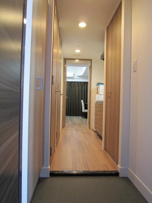 物件内観写真7　(玄関)