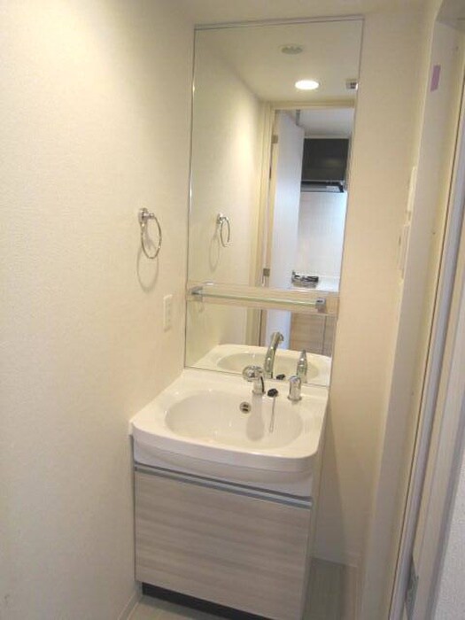 物件内観写真8　(洗面)