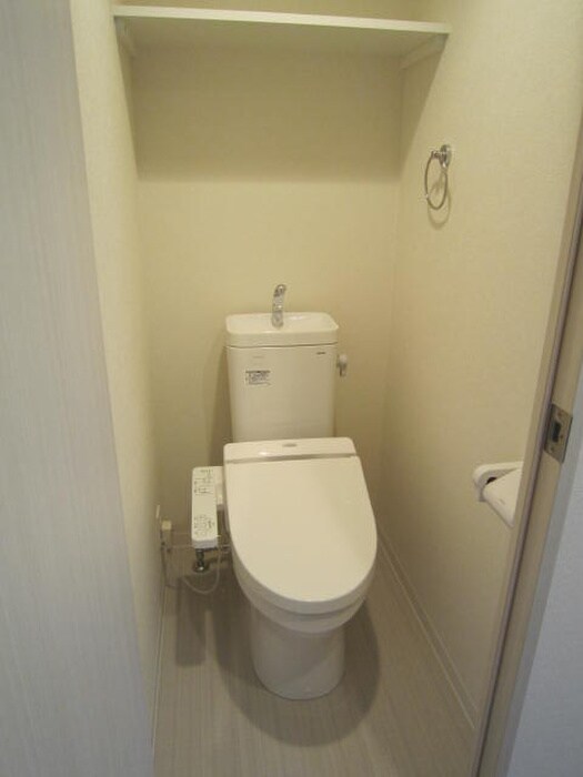 物件内観写真9　(トイレ)