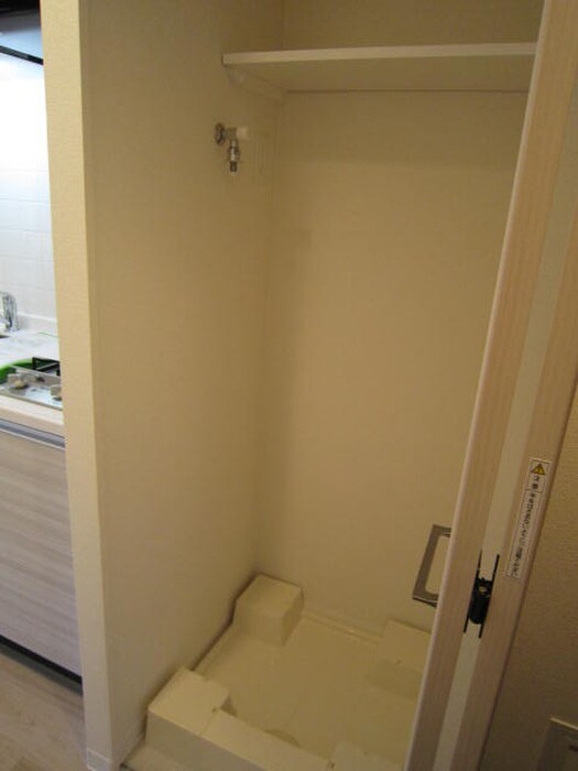 物件内観写真19　(洗濯機置場)