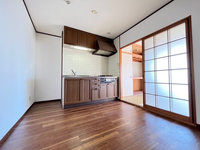 物件内観写真8　(居室)