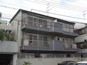 屋根下マンション