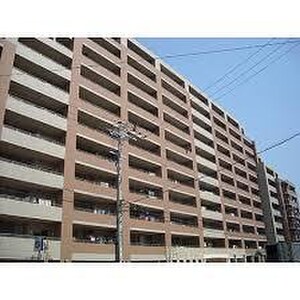 泉ヶ丘ｶﾞｰﾃﾞﾝﾊｳｽｴｽﾀｼｵﾝ（814）外観写真