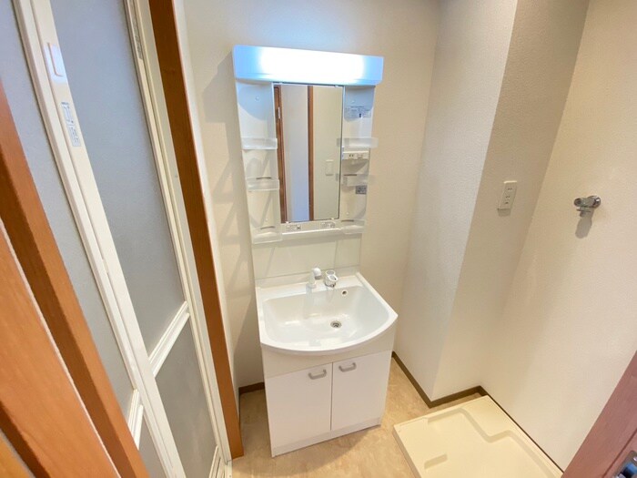 物件内観写真12　(洗面)