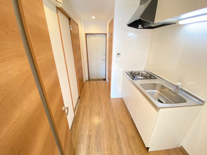 物件内観写真16　(廊下)