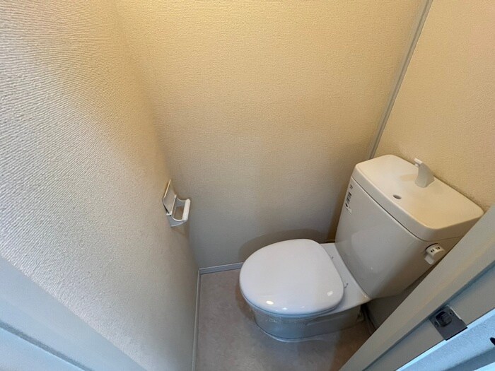 物件内観写真10　(トイレ)