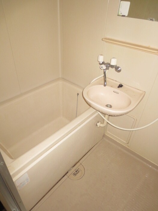 物件内観写真13　(バス／シャワールーム等)