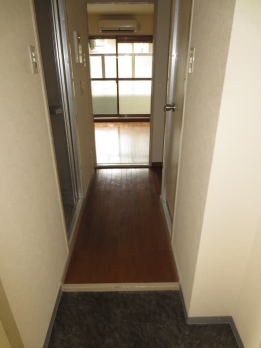 物件内観写真15　(廊下)