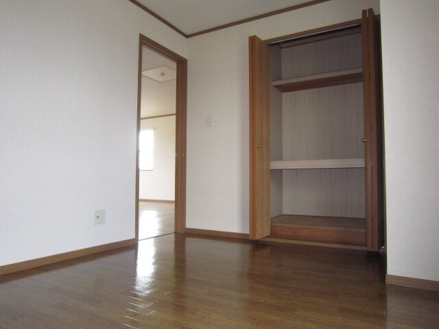 物件内観写真9　(収納)