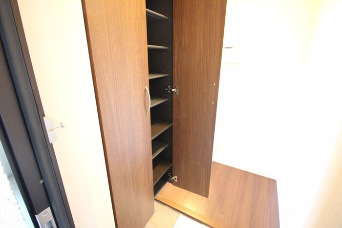 物件内観写真18　(靴箱)