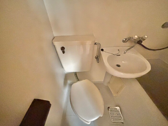 物件内観写真13　(トイレ)