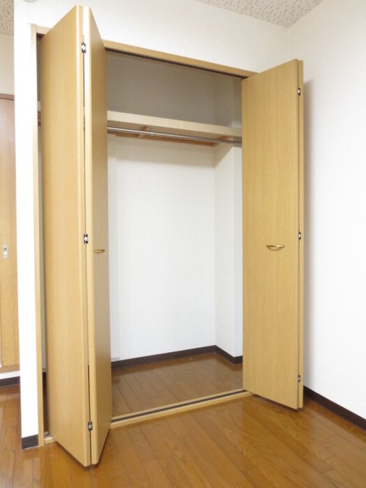 物件内観写真6　(収納)