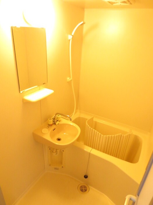 物件内観写真8　(バス／シャワールーム等)