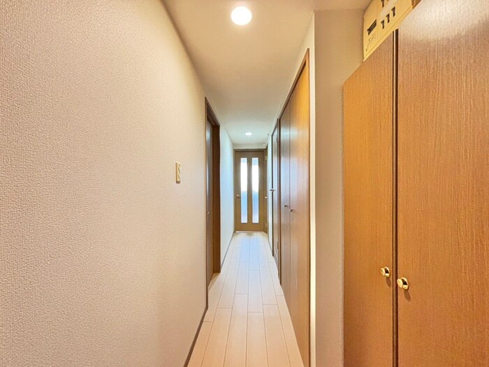 物件内観写真19　(廊下)