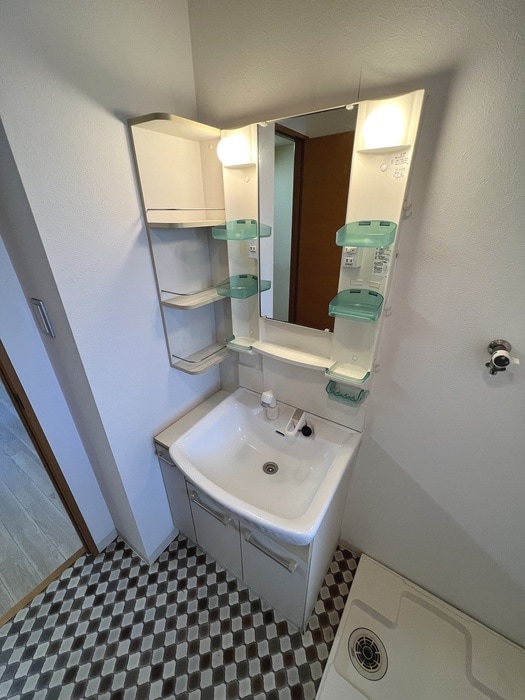 物件内観写真9　(洗面)