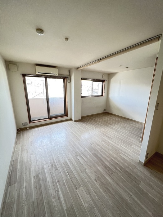 物件内観写真12　(居室)