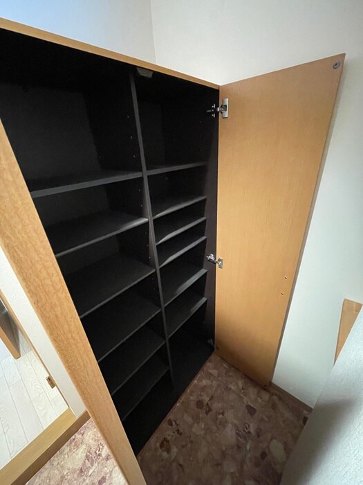 物件内観写真17　(靴箱)