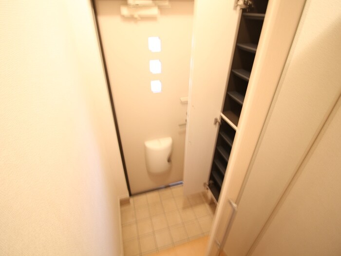 物件内観写真17　(靴箱)