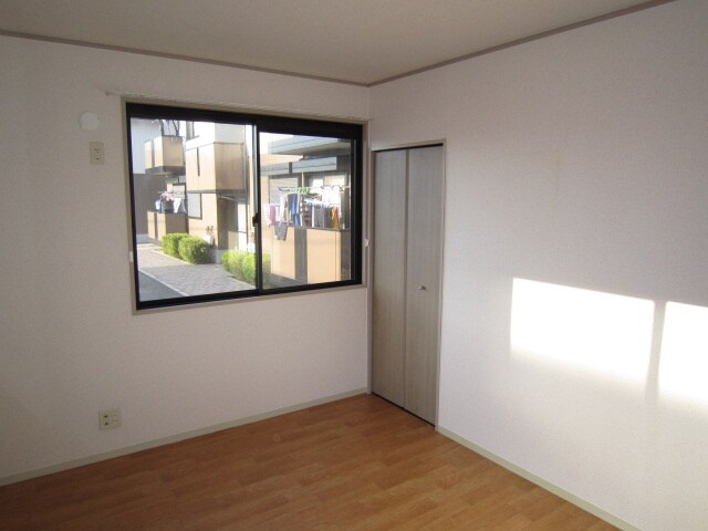 物件内観写真5　(居室)