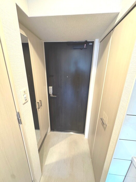 物件内観写真15　(玄関)