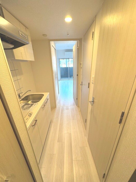 物件内観写真16　(廊下)