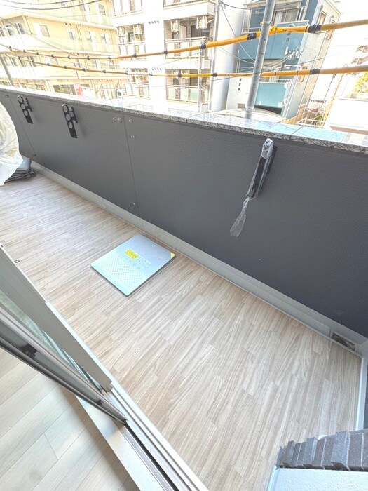 物件内観写真18　(ベランダ・バルコニー)